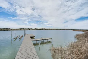 Pool, Hot Tub, Dock & Views! Luxe Moses Lake Manor - Interiør