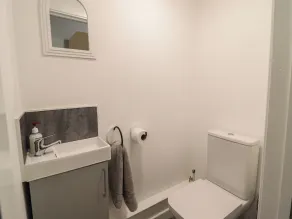 Bwthyn Camlan - Bathroom