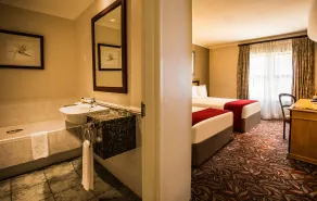 Garden Court Morningside Sandton - Bathroom