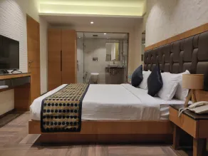 Meritas Countryside Resort Lonavala - Room