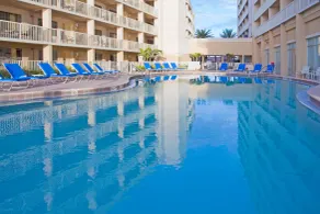 Crowne Plaza Melbourne-Oceanfront by IHG - Piscine