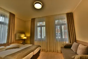 Hunyadi - Room