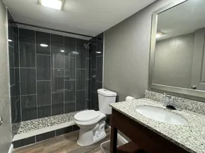 Residency Inn & Studios - Bathroom