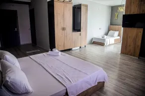 WeNirvana Suit Hotel - Chambre