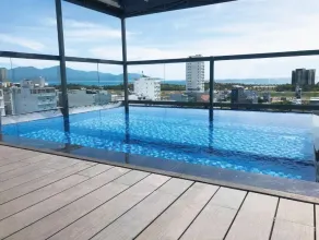 The Shine Hotel & Apartment - Pool