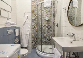 ZENTRUM Hotel - Bathroom