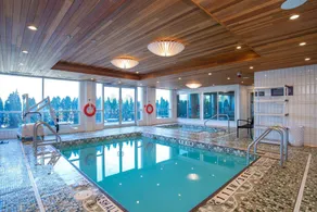 Sandman Hotel Hamilton - Piscine