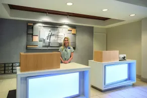Holiday Inn Express Hotel & Suites Lawton-Fort Sill by IHG - Réception