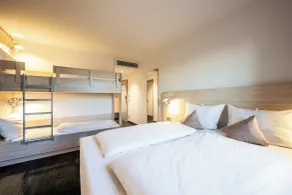 Serways Hotel Weiskirchen Nord - Room
