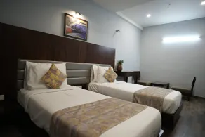 HOTEL GRANDEUR - Zimmer