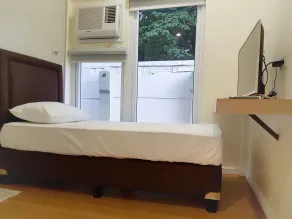 The Leaf House - Room
