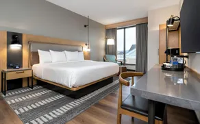 The Key Hotel Dubuque, Tapestry Collection by Hilton - Room