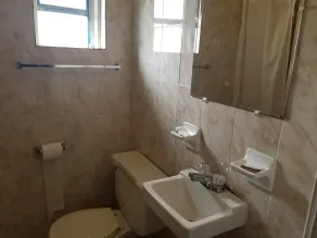 Sunny South Motel - Bathroom