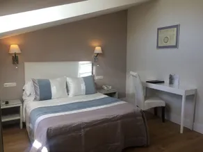 Hotel Leonor de Aquitania - Chambre