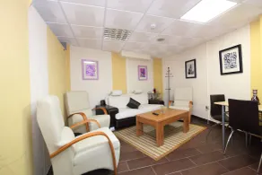 Hostal Campo Real Bed & Breakfast - Coin salon dans le hall