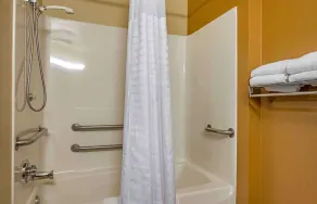 Extended Stay America Suites - Champaign - Urbana - Salle de bain