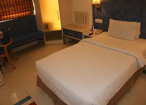Aditya Hometel - Chambre
