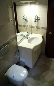 Ozilhan Hotel - Bathroom
