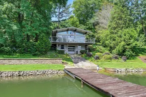 Launch & Dock: Lake Norman Retreat w/ Scenic Deck - Interiør