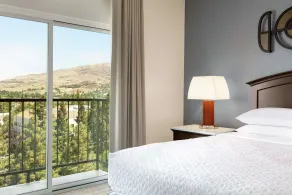 Embassy Suites by Hilton Milpitas Silicon Valley - Vue de la chambre