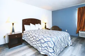 Coratel Inn & Suites by Jasper Park City - Wichita North - Chambre