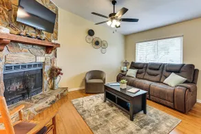 Walk to Lake Ariana Park! Home w/ Screened Porch - Interiør