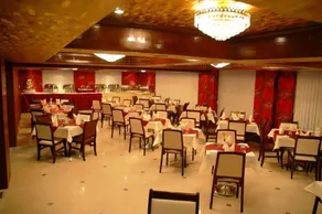Esthell Hotel - Restaurant