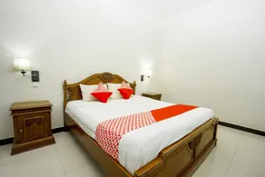 OYO 1005 Hotel Kumala - Værelse