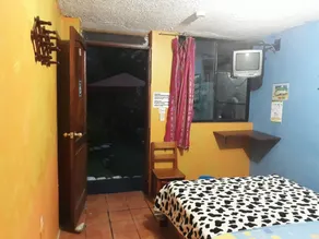 Hostal Transilvania - Habitación