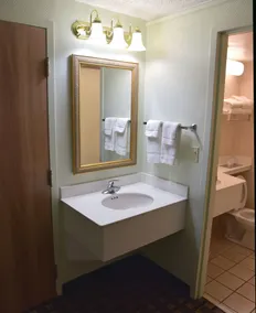 Quality Inn & Suites Council Bluffs - Omaha East - Salle de bain