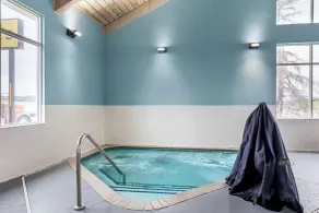 Comfort Inn Albert Lea at Trails Travel Center - Pool