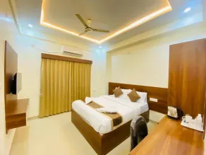 Hotel SAFKO Grand - Hopefarm Metro Whitefield - Rom