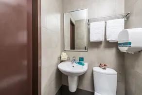 Hotel 81 Balestier - Bathroom