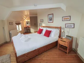 Douglas's Barn - Rom