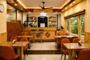 Jannat Hotel - Solan - Bar (in der Unterkunft)
