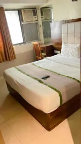 Glitz Hotels The Regal- Next to Mumbai Airport - Værelse