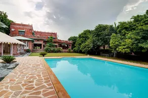 Oasis of Serenity by Vista Rooms - Pool