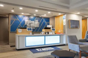 Holiday Inn Express Hotel & Suites Lake Zurich-Barrington by IHG - Réception