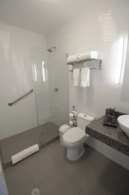 Tierra Viva Piura Hotel - Bathroom