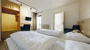 Hotel Bauer Großbettlingen - Camera