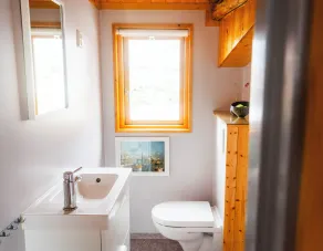Villa Lofoten - The Farmhouse - Badeværelse