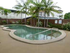 Madison Ocean Breeze Apartments - Pool