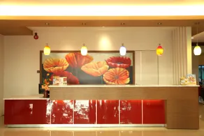 Prima Hotel Ratulangi Makassar by LIFE - Interior entrance