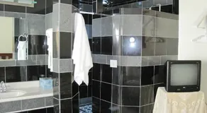 Spring Motor Inn - Badezimmer
