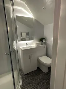 Royal Snug & Wee Snug Cabins - Bad