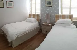 The Queen Catherine Hotel - Room