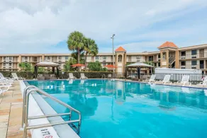 Quality Inn & Suites Kissimmee near Main Gate - Basseng