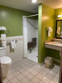 American Inn and Suites - Badeværelse