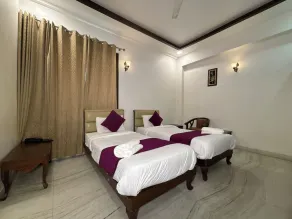 Goyal Hoteliers - Hotel The Agra Grande - Room