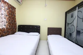 OYO 89819 Raz Hotel Kelulut - Zimmer